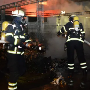weider Feuer in Mümmelmannsberg – Polizei jagt Brandstifter