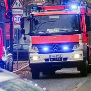 Zwei Brände binnen 30 Minuten – Polizei nimmt tatverdächtigen fest