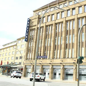 2020 wurde sie noch gerettet, jetzt soll sie doch schon in wenigen Monaten schließen: die Karstadt-Filiale in Wandsbek