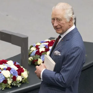 Bundestagspräsidentin Bärbel Bas (SPD) klatschte für König Charles III., der als erstes nicht gewähltes Staatsoberhaupt im Parlament sprach.