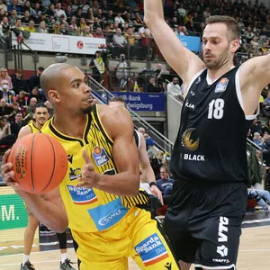 Shonn Miller gegen Jonas Wohlfarth-Bottermann