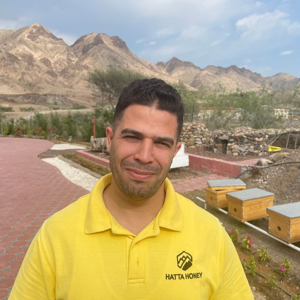 Abdel Aabqrary (37) ist Beekeeper. Er schwärmt vom Honig in Hatte: „Er ist einzigartig.“