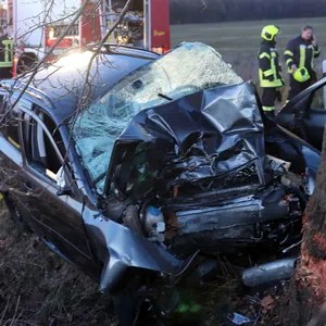 Eine 43-jährige Frau verstarb nach einem Unfall in Rövershagen.