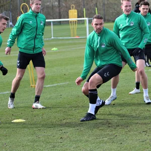 Pierre-Michel Lasogga beim Training des VfB Lübeck