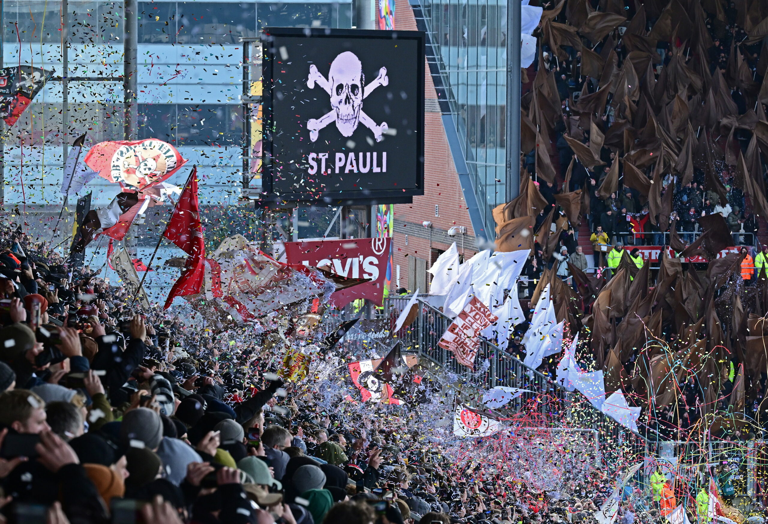 St. Pauli-Fans am Millerntor