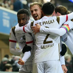 Lukas Daschner umjubelt nach St. Pauli-Sieg