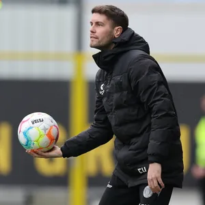 Fabian Hürzeler möchte von einem möglichen Aufstiegskampf nichts wissen.
