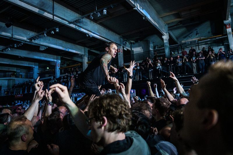 Crowdsurfing bei den Donots
