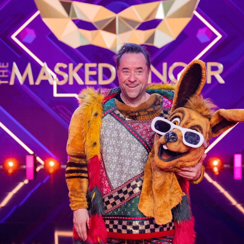 Jan Josef Liefers, Schauspieler, steht als Figur "Das Känguru" in der ProSieben-Show "The Masked Singer" auf der Bühne.