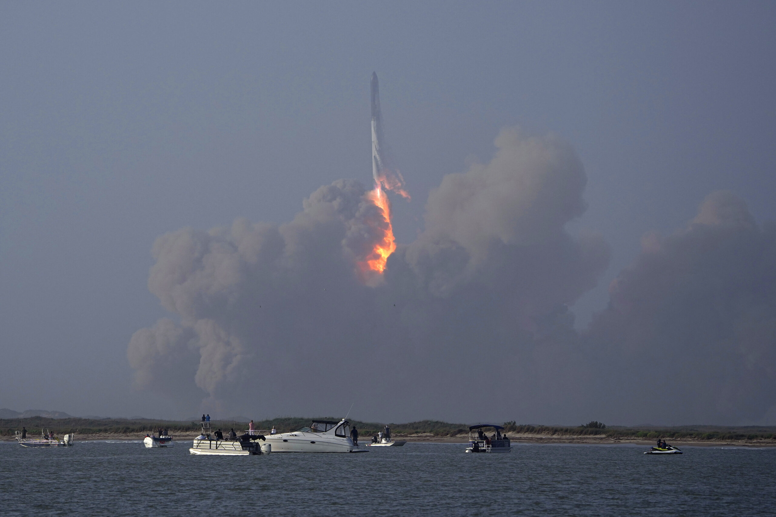 Das SpaceX- Raumschiff „Starship“ startete am Donnerstag aus Boca Chica, Texas – der Testflug endete allerdings deutlich früher als geplant.