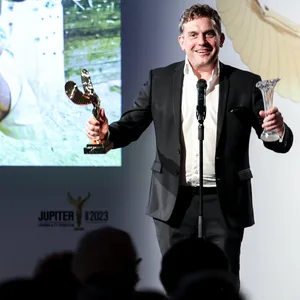 Sebastian Bezzel wurde bei den Jupiter Awards als Bester Darsteller prämiert