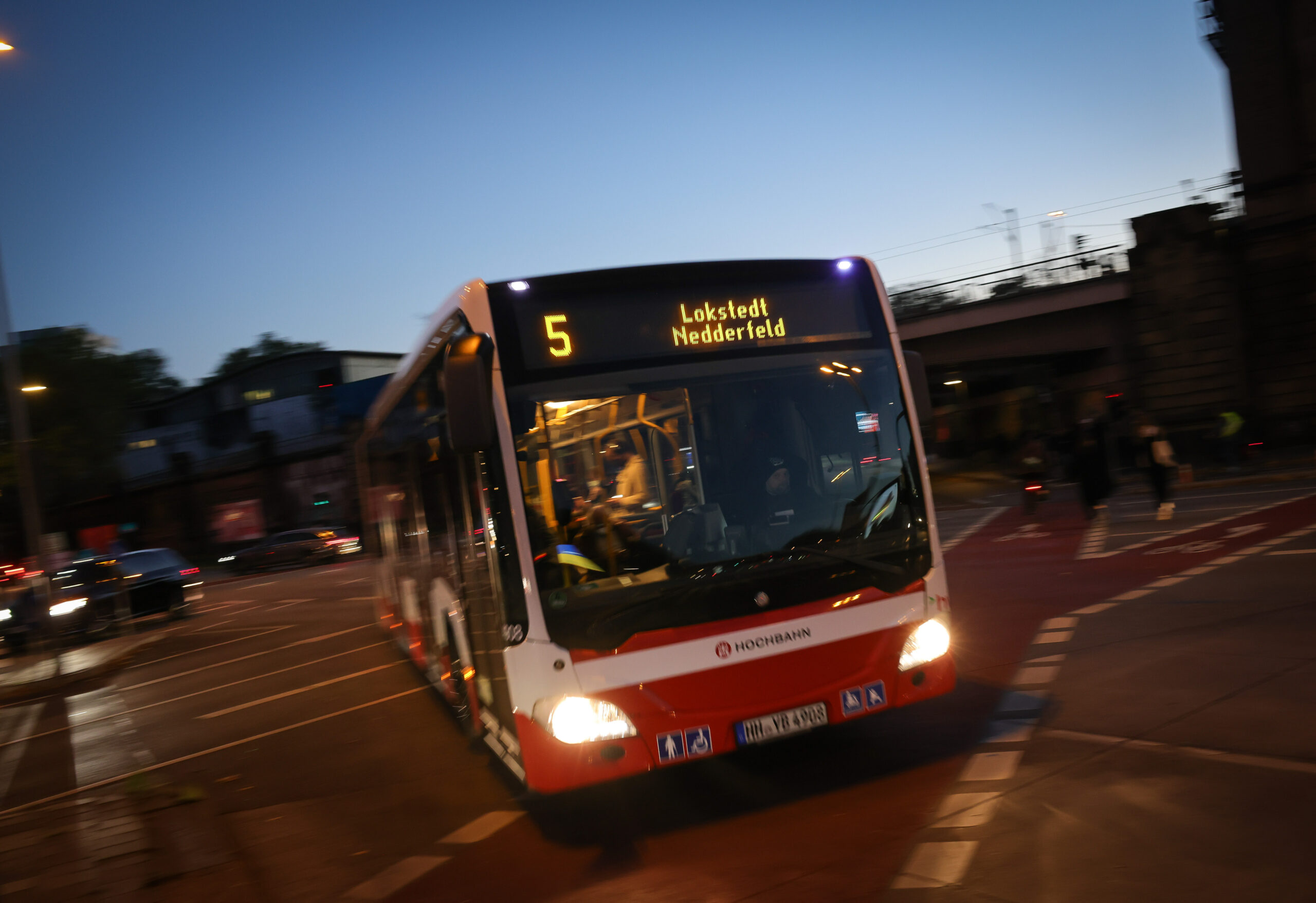Ein Bus der Hamburger Hochbahn (Symbolbild).