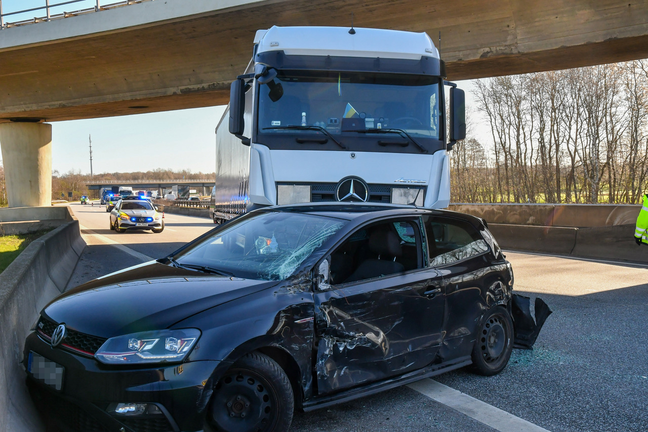 Glücklicherweise wurde die Frau bei dem Unfall nur leicht verletzt.