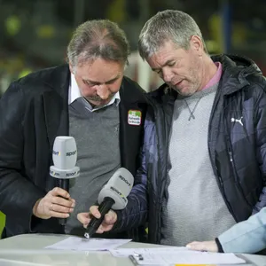 Peter Neururer und Friedhelm Funkel im Einsatz für Sport1