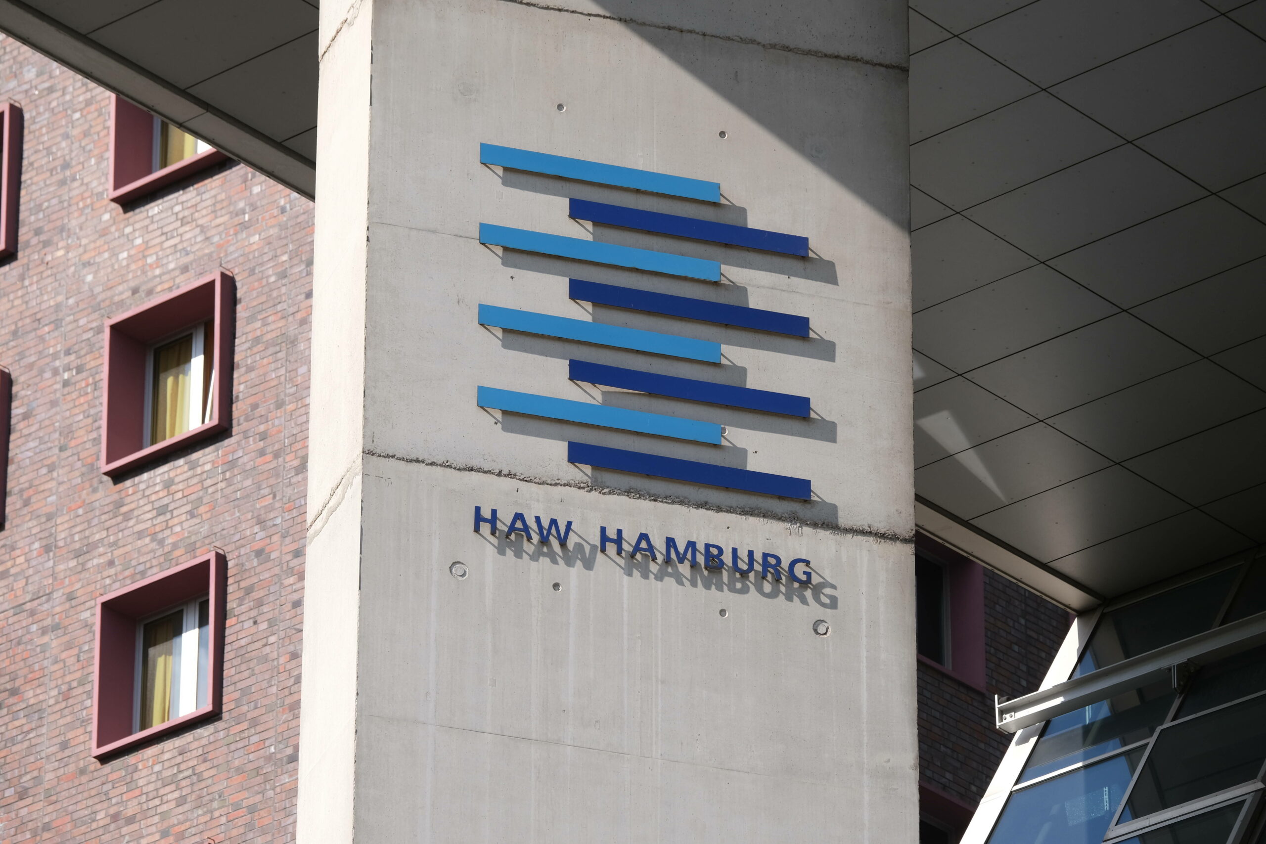 Das Logo der HAW Hochschule für Angewandte Wissenschaften am Berliner Tor in Hamburg