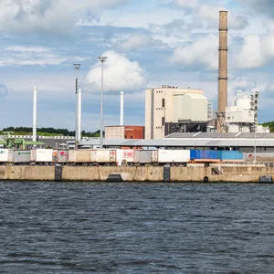 Altes Kohlekraftwerk in Kiel vor der Sprengung
