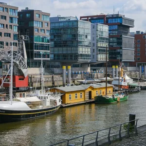 Eigentumswohnungen sind in Hamburg aktuell deutlich günstiger zu haben als noch vor einem Jahr. Allzu lange dürfte dieser Trend allerdings nicht anhalten. (Symbolbild)