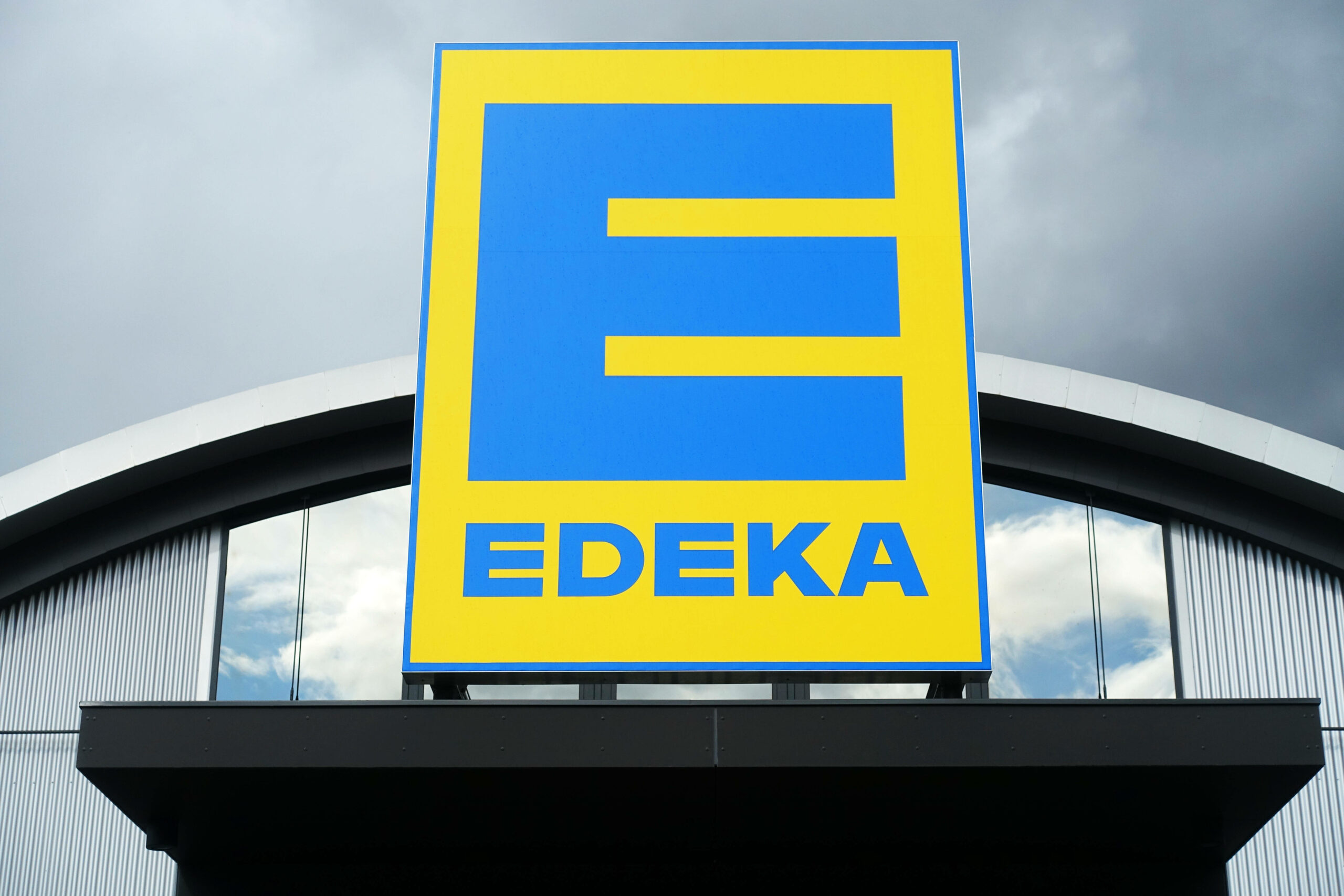 EDEKA-Logo (Symbolbild)