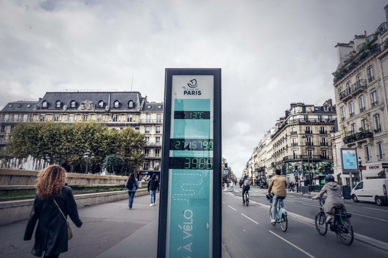 Auf der Rue de Rivoli in Paris fahren inzwischen fast nur noch Radfahrer.