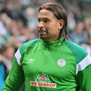 Tim Wiese im Werder Bremen Trainingsanzug