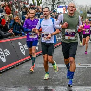 Ex-Bayern-Spieler Arjen Robben läuft erstmals bei einem Marathon mit.