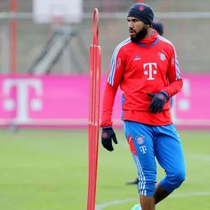 Choupo-Moting beim Mannschaftstraining