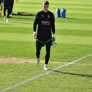 Jonas Omlin am Ende des Gladbach-Trainings
