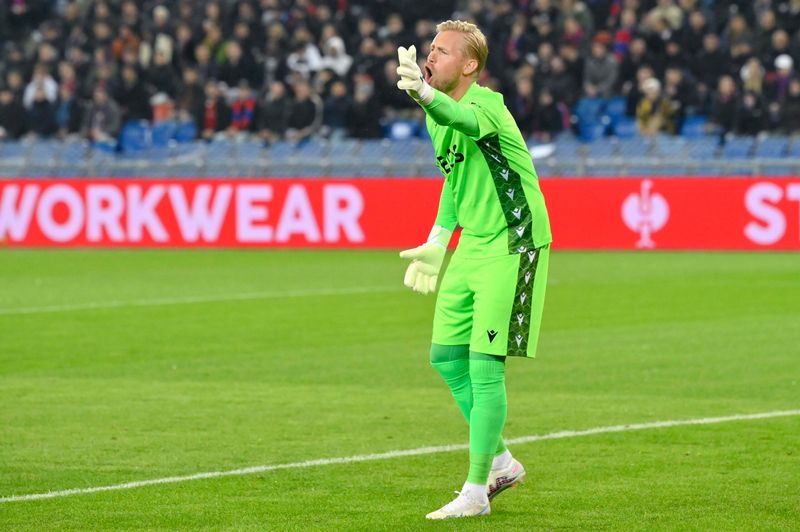 Dänen-Star Kasper Schmeichel steht bei Nizza im Tor