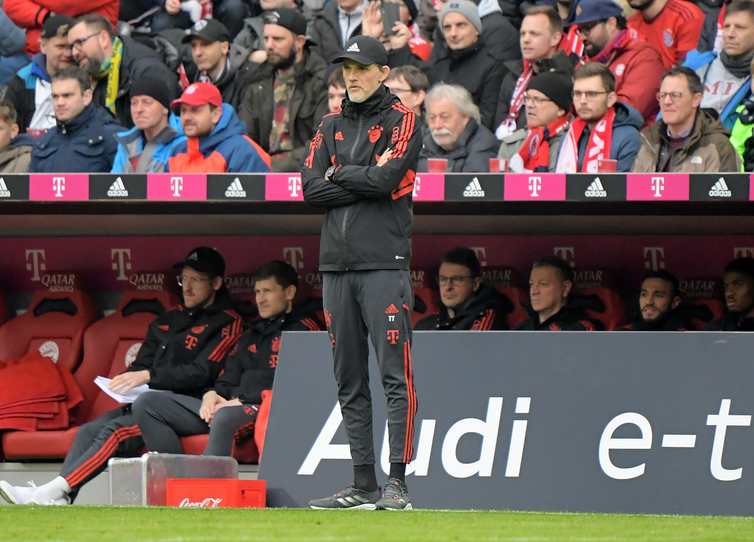 Bayern Münchens Trainer Thomas Tuchel ist enttäuscht nach dem Unentschieden gegen die TSG Hoffenheim.