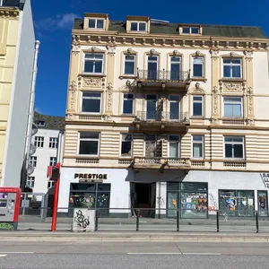 Der Altbau in der Grindelallee 80 steht seit Jahren leer. Jetzt kommt Bewegung in die Sache.