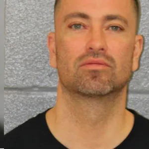 Der Rapper Marteria auf einem "Mugshot" der us-amerikanischen Polizei