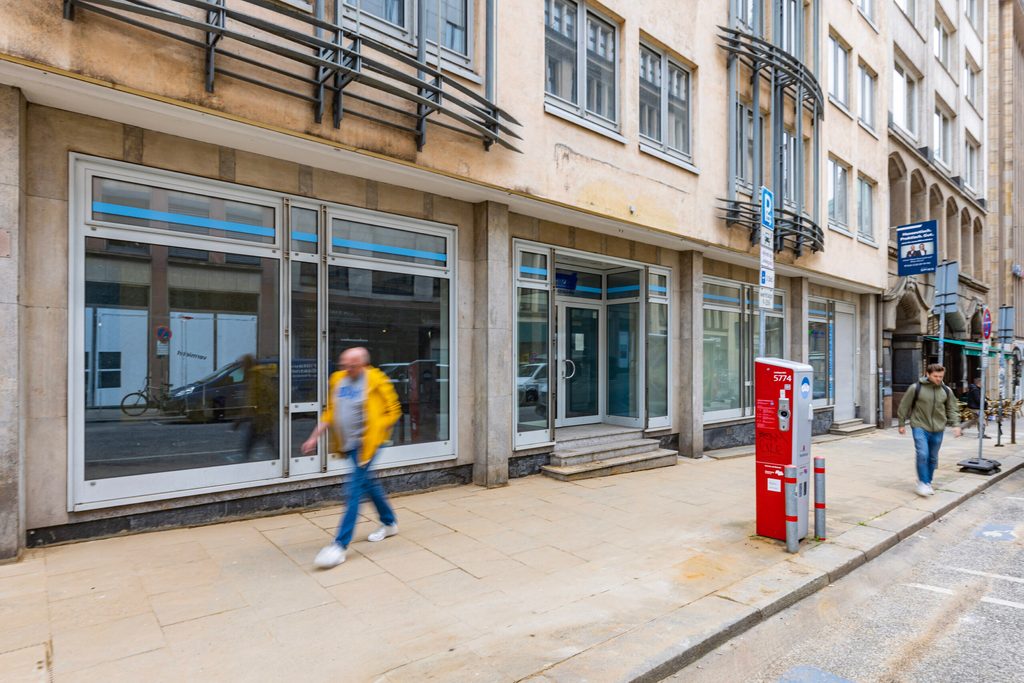 Rund um die Rathausstraße stehen einige Geschäfte leer.