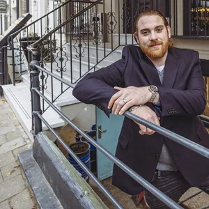Gastronom Antonio Calandrino (32) hat neue Pläne für den ehemaligen „Hähnchenkeller“ an der Milchstraße.