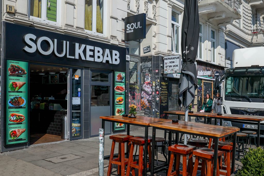 „Soul Kebab“ in der Schanzenstraße ist nicht der einzige Imbiss, an dem der Döner mittlerweile so teuer ist.