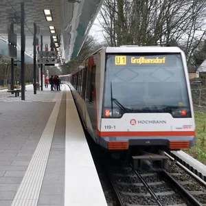 Ein Zug der U-Bahnlinie U1 (Symbolbild).
