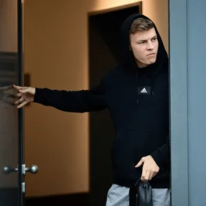 Der seit Monaten verletzte St. Pauli-Verteidiger David Nemeth