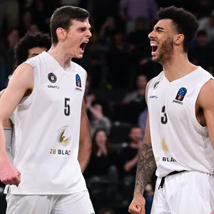 Christoph Philipps und Anthony Polite schreien laut