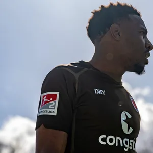 Afolayan, St. Pauli