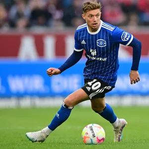 Sonny Kittel am Ball