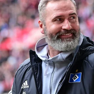 HSV-Trainer Tim Walter ist in Aufstiegslaune.