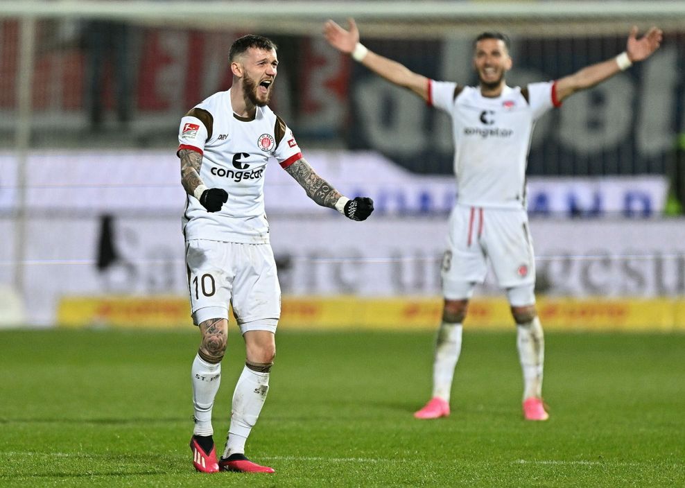 Marcel Hartel jubelt nach seinem Traumtor zum 1:0 gegen Heidenheim