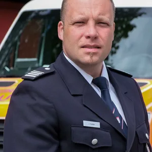 Feuerwehrmann aus Hamburg rettet in seiner Freitzeit Person aus brennender Wohnung