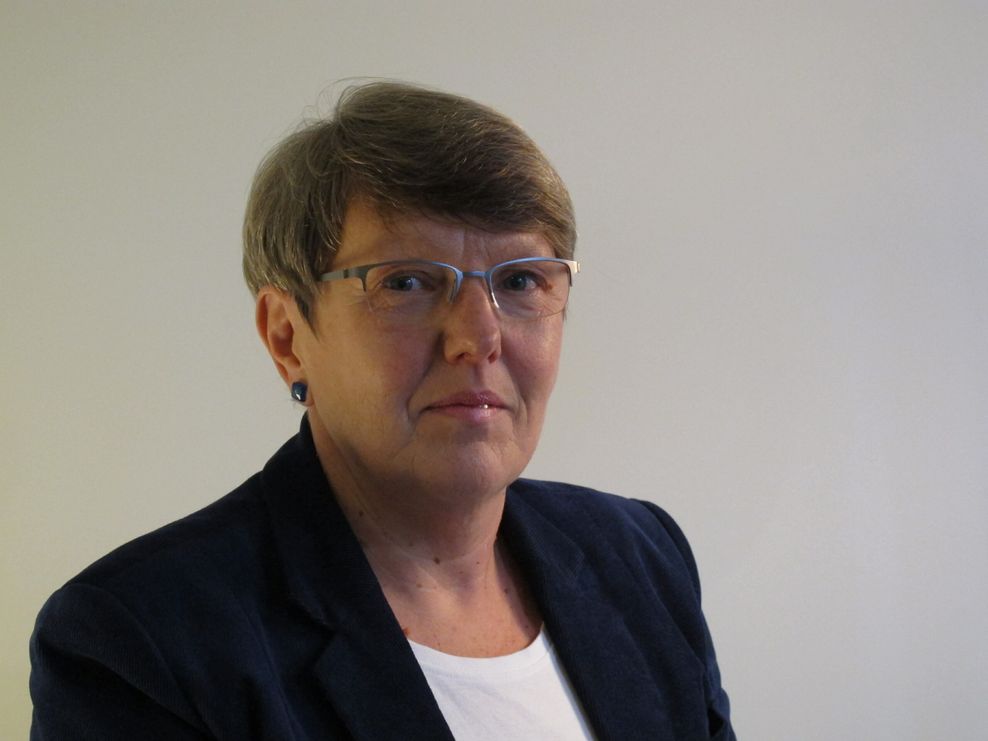 Karin Reupert, Diplom-Sozialpädagogin und Feministische Sozialtherapeutin