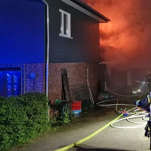 Hühnerkücken und Tauben bei Brand im Norden verendet