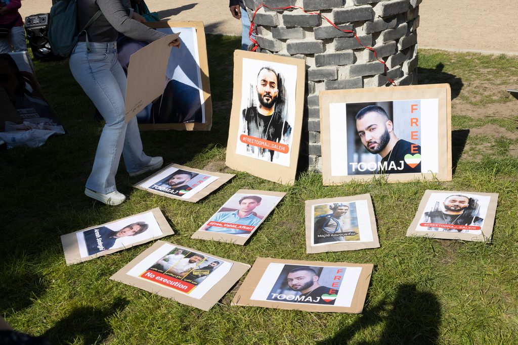 Plakate zeigen Iraner, denen die Hinrichtung droht