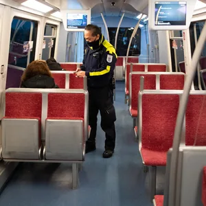 Zwischen den Haltestellen gibt es in Hamburgs U-Bahnen bisher kein Wlan. Und das wird wohl auch so bleiben. (Symbolbild)