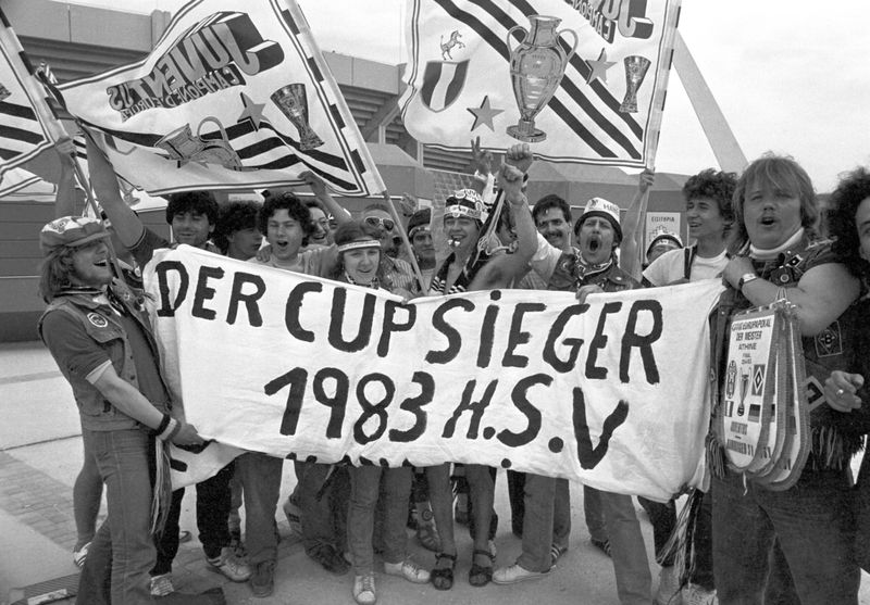 HSV-Fans feiern in Athen den großen Triumph.