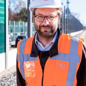 Hamburger Verkehrssenator Tjarks besucht S4 Baustelle