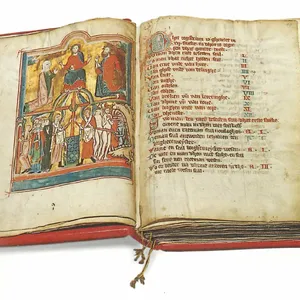 Mehr als 700 Jahre alt: das Rote Hamburger Stadtbuch von 1301. Es ist jetzt von der Unesco zum Weltdokumentenerbe erhoben worden.