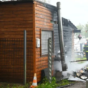 Feuer in Kiosk in Yacht-Club – Polizei ermittelt
